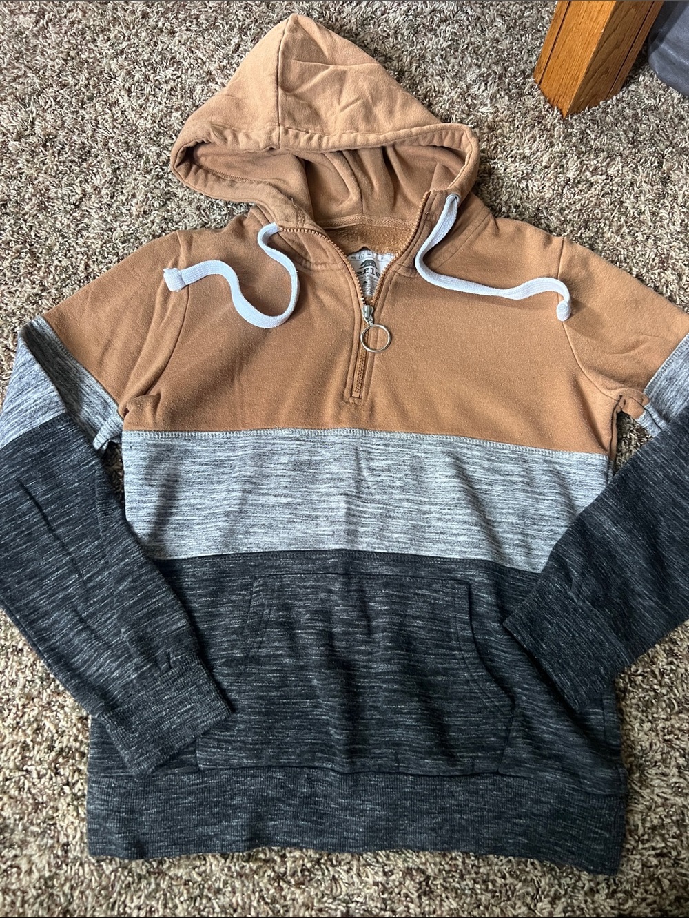 Reflex WOMENS  Colorblock Half-Zip Hoodie in Tan, Gray, Charcoal small